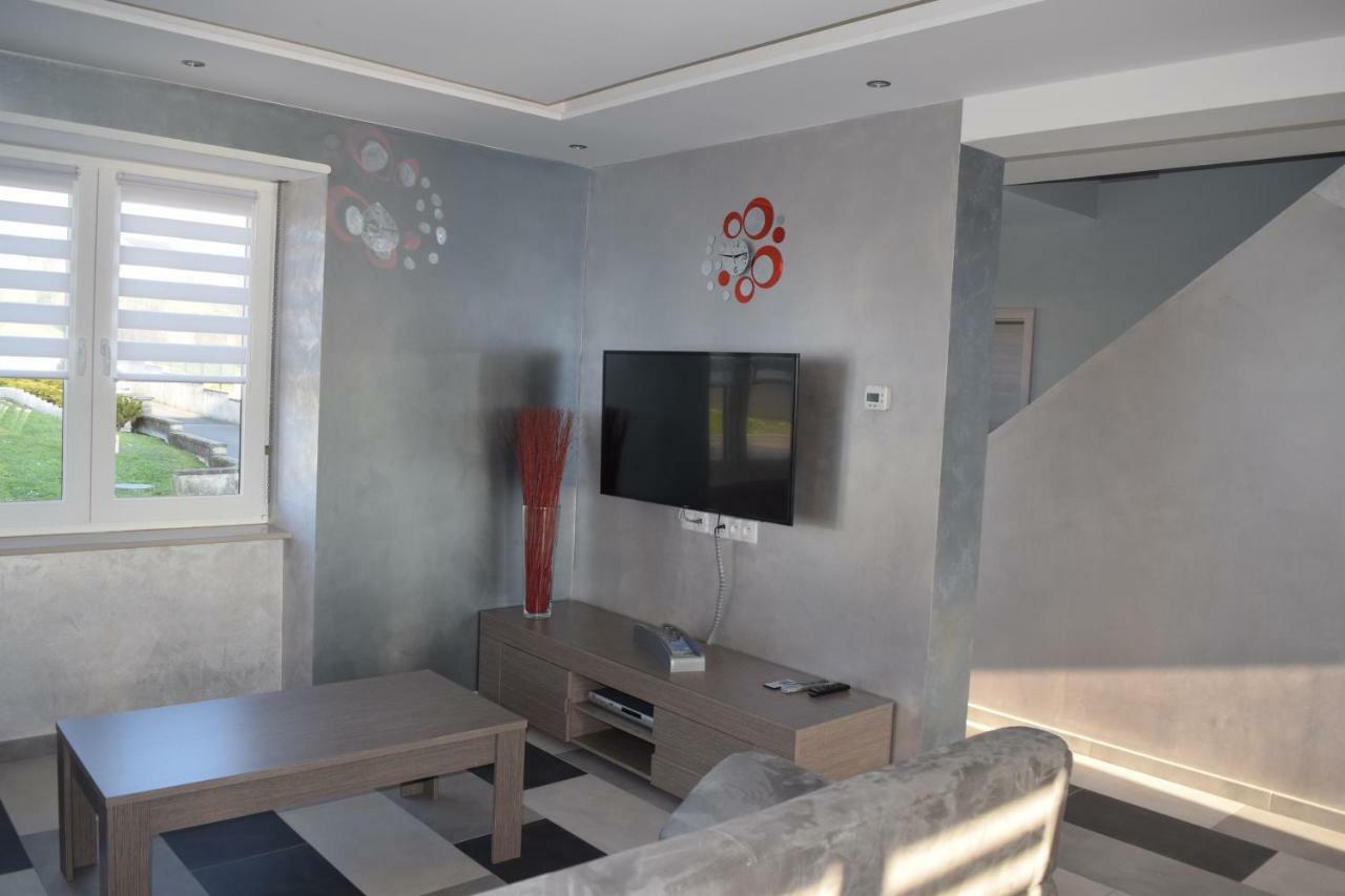 Le Gite De Maya Bining Exterior foto